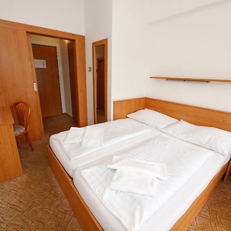 Horsky Hotel Neptun Mala Moravka Ngoại thất bức ảnh
