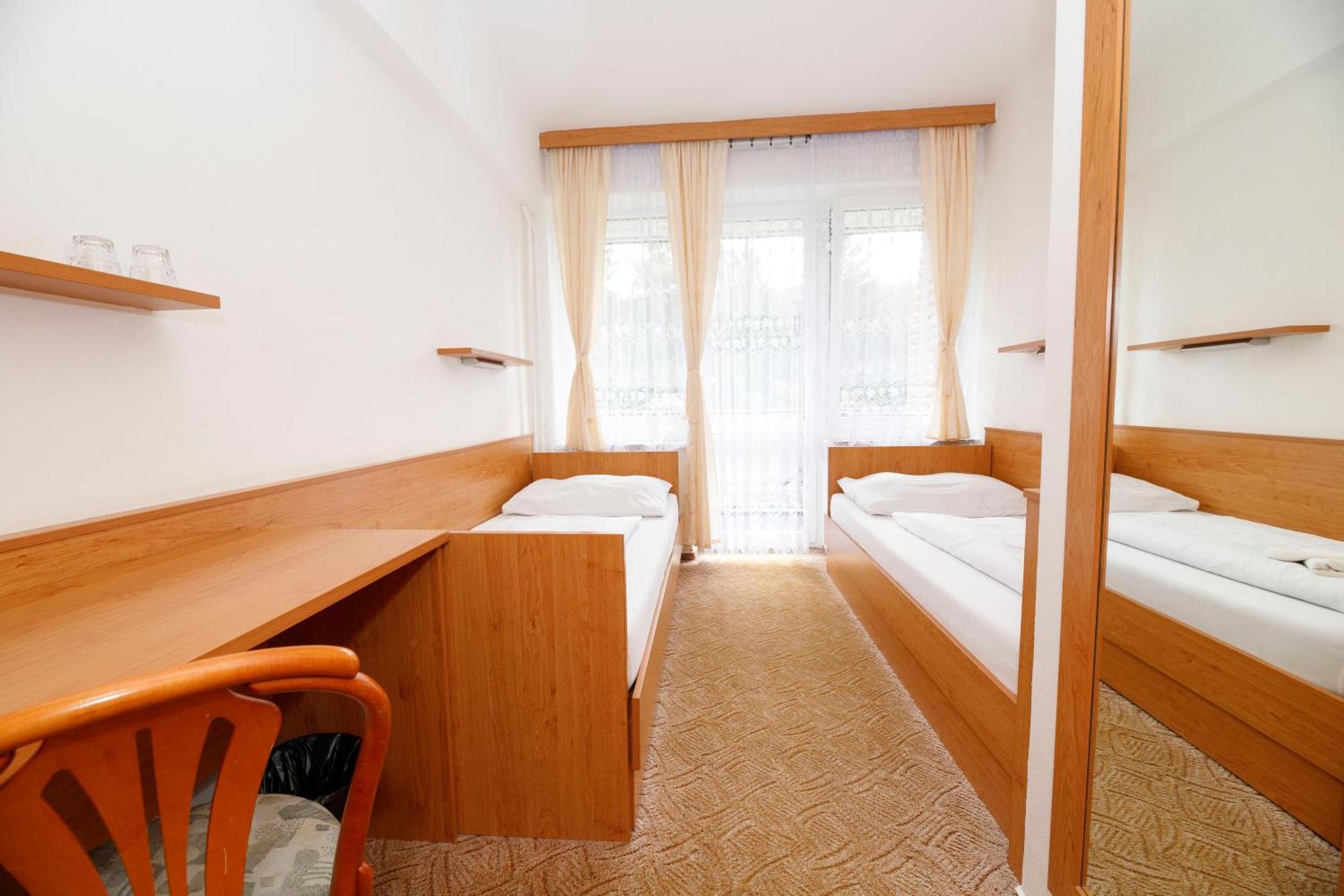 Horsky Hotel Neptun Mala Moravka Ngoại thất bức ảnh