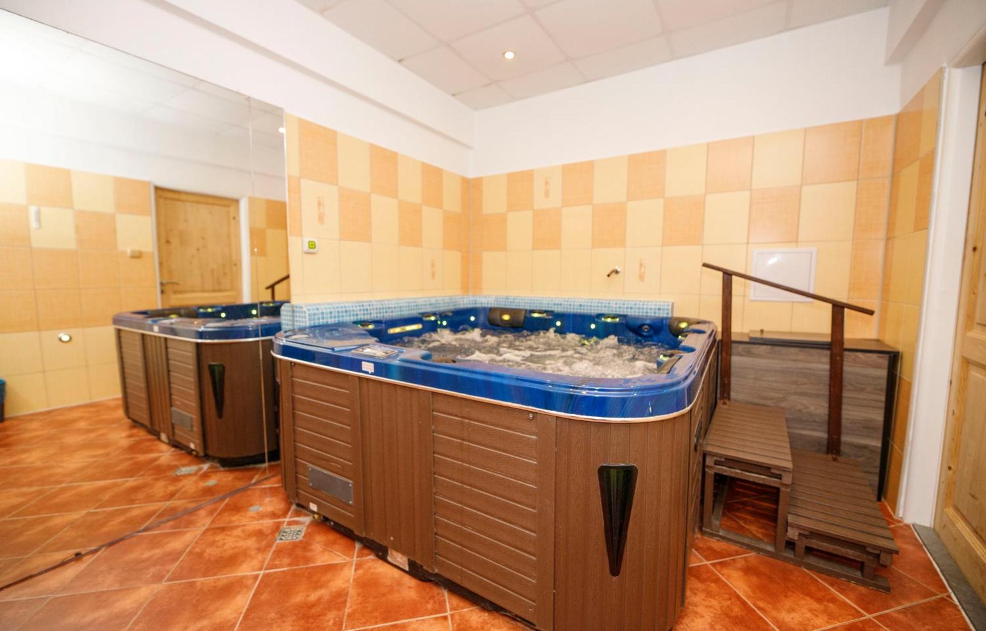 Horsky Hotel Neptun Mala Moravka Ngoại thất bức ảnh