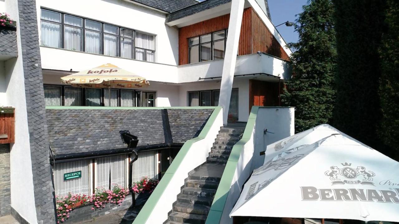 Horsky Hotel Neptun Mala Moravka Ngoại thất bức ảnh