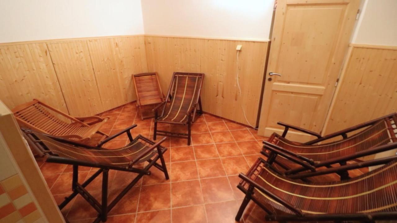 Horsky Hotel Neptun Mala Moravka Ngoại thất bức ảnh